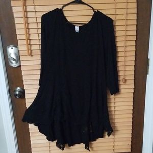 Beautiful boutique long tunic with lace